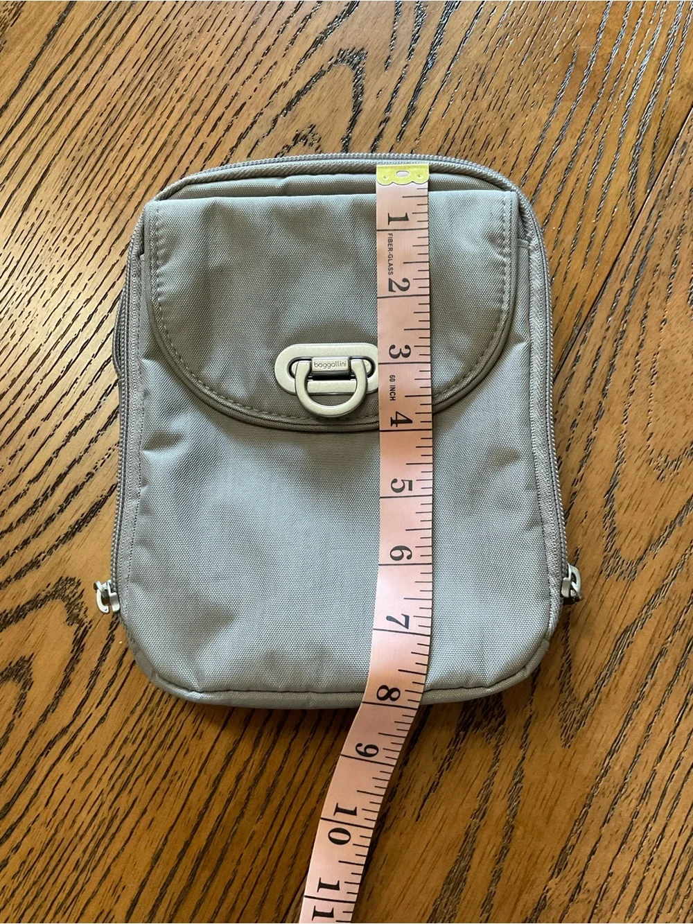 Baggallini compact crossbody